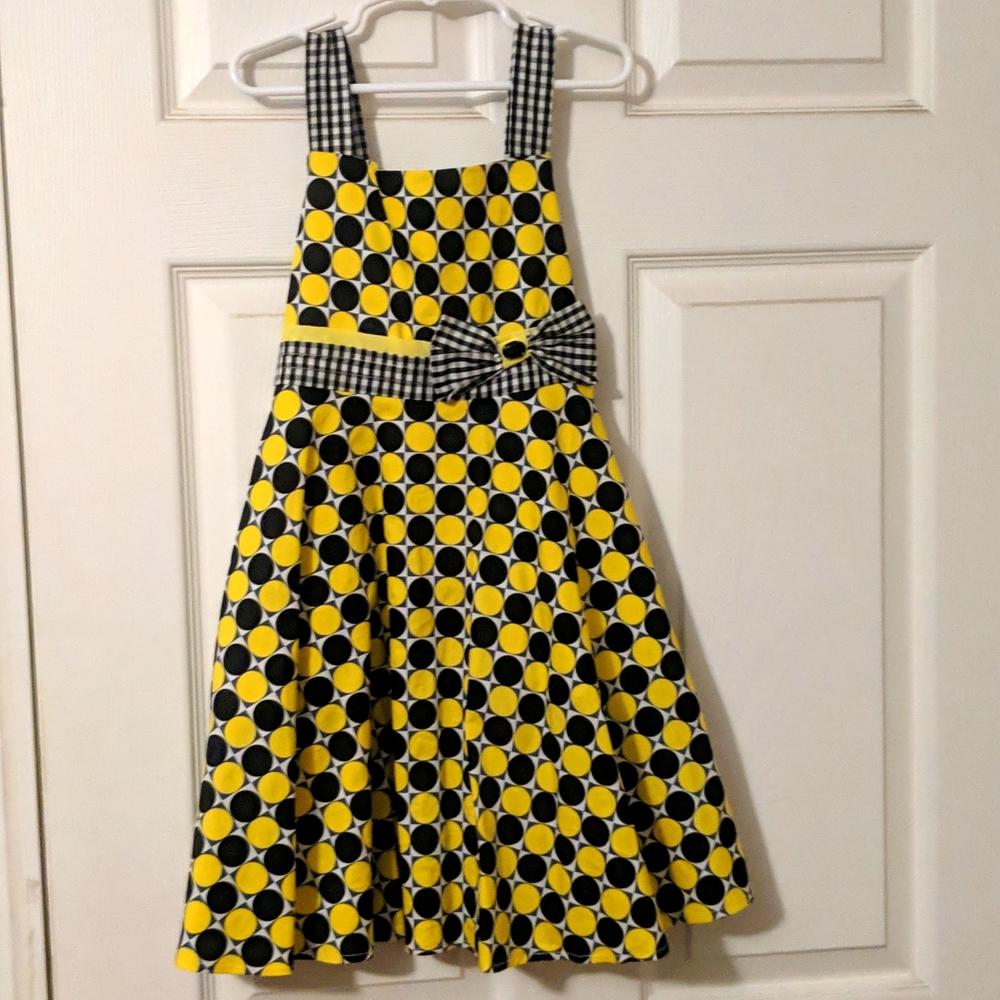 Black/yellow dress